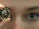 El diseño de la libra esterlina de 2015.