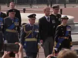 El príncipe Harry se ha pronunciado, a través de un portavoz, sobre el hecho de que no se le permita usar uniforme militar en los actos oficiales del funeral de su abuela, la reina Isabel II, a pesar de que el hijo de Carlos III sirvió en el ejército durante 10 años.