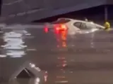 Rescate de un hombre atrapado en un túnel inundado.