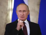 El presidente ruso, Vladimir Putin, habla en rueda de prensa tras la cumbre de la Organizaci&oacute;n de Cooperaci&oacute;n de Shangh&aacute;i (OCS) celebrada en Uzbekist&aacute;n.