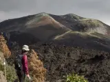 Todoque ya no existe. Este barrio rural del municipio de Los Llanos de Aridane, en la Isla de La Palma, fue literalmente engullido por la colada de lava que comenzó a descender lentamente por la ladera de la dorsal volcánica de Cumbre Vieja hace exactamente un año.