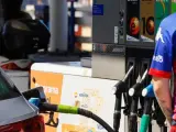 El truco para saber si la gasolinera te ha servido los litros pagados de combustible