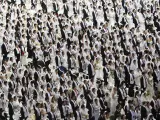 2.500 parejas asisten en 2014 a una boda multitudinaria en el Peace World Center en Corea del Sur organizada por la Iglesia Coreana de la Unificación y oficiada por el líder religioso Hak Ja Han.