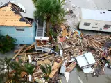 Destrozos provocados por el paso del huracán Ian por Florida.