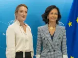 La presidenta del Parlamento Europeo, Roberta Metsola, y la del Santander, Ana Patricia Botín.