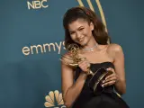 Zendaya le dio un grado de sofisticación al 'doll hair' en los Emmy