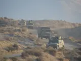 Vehículos en la base militar 'Älvarez de Sotomayor', en Viator (Almería)