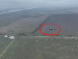 La guerra llega a los cielos: un dron de Ucrania destruye a su oponente ruso sobre los campos de Donetsk