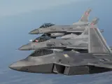 Un avión de combate estadounidense y dos polacos, durante una misión de la OTAN en Polonia, el 12 de octubre de 2022.