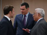 Macron, Sánchez y Costa, en la reunión en la que este jueves acordaron sustituir el MidCat por el Corredor de Energía Verde.