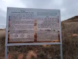 Panel informativo en el Cerro de los Judíos, en Deza (Soria)