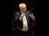 El director de orquesta, Libor Pesek.