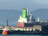 Submarino nuclear llegando al puerto de Gibraltar.