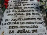 Lápida de la tumba en el Cementerio de la Salud del general franquista Ciriaco Cascajo y Ruiz.