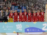 La selección española femenina de hockey sobre patines con la medalla de plata en los World Skate Games 2022 de Argentina.