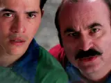 John Leguizamo y Bob Hoskins como Luigi y Mario