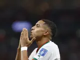 Sabiri celebra su gol con un beso a la hinchada marroquí.