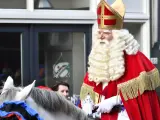 Sinterklaas en la ciudad neerlandesa de Kampen.
