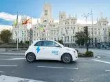 Un coche de Voltio circulando por Madrid.