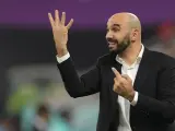 El seleccionador de Marruecos, Walid Regragui, durante un partido del Mundial de Qatar.