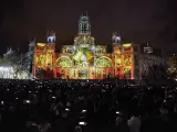 Espectáculo visual realizado mediante videomapping en la fachada del Ayuntamiento de Madrid.