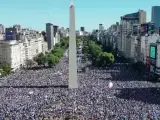 Los aficionados de la selección argentina, en los aledaños del Obelisco