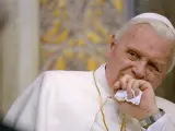 Ratzinger, el papa Benedicto XVI, fue encarnado en la misma 'Los dos papas' (2019) por Anthony Hopkins como un ferviente espectador de la serie 'Rex, un policía diferente' y entusiasta consumidor de Fanta de naranja.