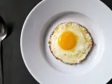 Un huevo frito con la forma perfecta.