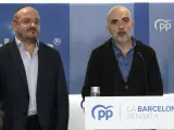 El candidaro, Daniel Sires, junto al presidente del PPC, Alejandro Fernández.