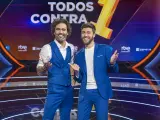 'Todos contra 1', el nuevo concurso de La 1 presentado por Rodrigo Vázquez y Raúl Gómez.