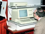Apple Lisa fue el primer ordenador que la marca lanzó con GUI y ratón.