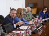 El secretario general del PSOE-A, Juan Espadas, en la primera reunión del comité de expertos municipalistas.
