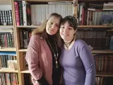 Isabel Madrid, presidente de ANPE (Asociación Nacional de Personas con Epilepsia), junto a su hija, también con epilepsia.