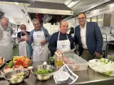 El programa 'Academia Mayorchef' de Leganés que enseña a hombres mayores a cocinar consolida su éxito tras su quinta edición