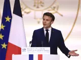 El presidente de Francia, Emmanuel Macron, emitiendo un discurso