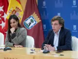 José Luis Martínez-Almeida y Begoña Villacís en la última Junta de Gobierno de 2022.