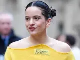 Rosalía en la Semana de la Moda de París 2023