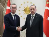Jens Stoltenberg con Recep Tayyip Erdogan, en Turquía.