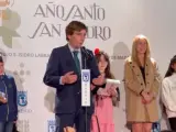 El alcalde de Madrid, José Luis Martínez-Almeida, durante entrega de los premios del Concurso de Dibujo San Isidro Labrador, a 20 de febrero de 2023.