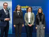 La vicepresidenta Teresa Ribera y la ministra de Transportes, Raquel Sánchez, junto a los ministros suecos de Energía y Transportes en el Consejo informal en Estocolmo.