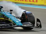 Vettel bloquea los neumáticos de su Aston Martin durante la pasada temporada.