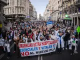 Manifestación de médicos y pediatras de Atención Primaria y facultativos de hospitales de la Sanidad Pública en Madrid.