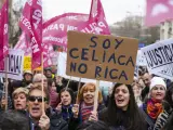 Manifestación de celiacos bajo el lema "Sin gluten y sin pasta" en Madrid este domingo.