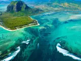 Cascada submarina en Isla Mauricio