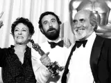 Encarna Paso, José Luis Garci y Antonio Ferrandis en los Premios Oscar de 1983