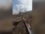 Este vídeo difundido en la red social Twitter muestra cómo los soldados ucranianos del 24º	 batallón de asalto de Aidar