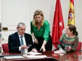 Firma del acuerdo que pone fin a la huelga de m&eacute;dicos de Atenci&oacute;n Primaria de la Comunidad de Madrid.