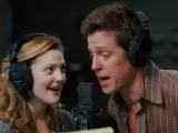 Drew Barrymore y Hugh Grant en 'Tú la letra y yo la música'