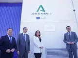 El presidente de la Junta de Andalucía (dcha.), Juanma Moreno, en la inauguración de una obra hidráulica en la Sierra Sur de Sevilla.