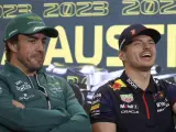 Fernando Alonso y Max Verstappen en la rueda de prensa previa al GP de Australia.